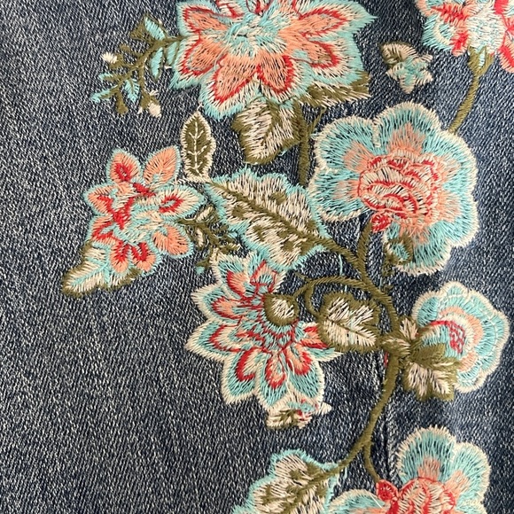 J Jill Authentic Fit Floral Embroidered Cropped Jeans Women’s 4P Petite Stretch - Picture 3 of 6